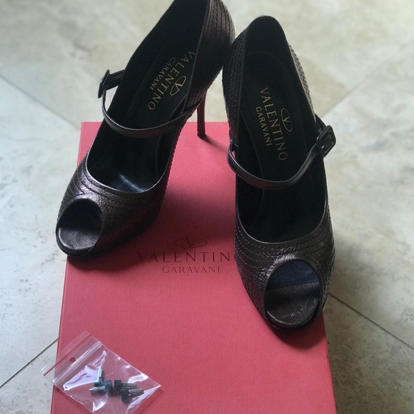 Authentic VALENTINO Metallic High Heels - Picture 1 of 4